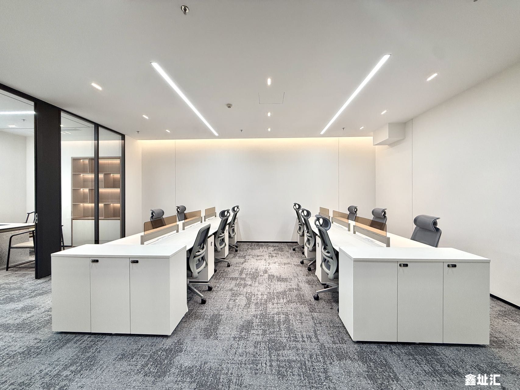 航天科技广场写字楼出租，全新装修，后海新写字楼