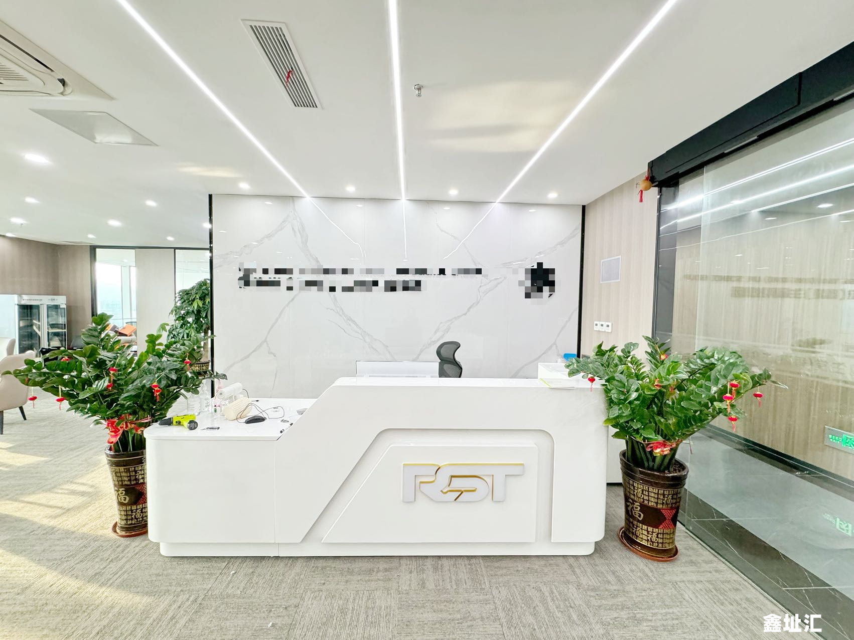 笋岗宝能中心｜1088㎡整层级办公 10+1 格局 360° 观景智能精装地标