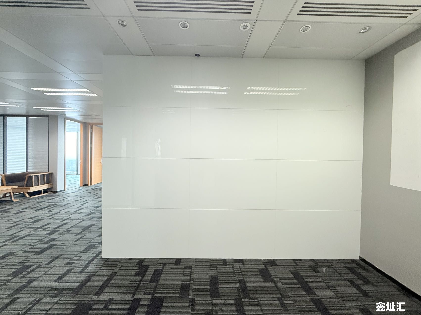 京基100大厦写字楼出租，高层景观好视野开阔，带装修出租