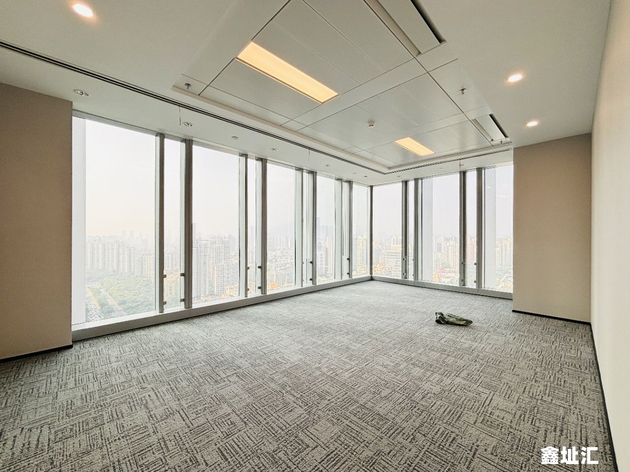 2026 写字楼出租出售攻略：鑫址汇带你选对办公空间
