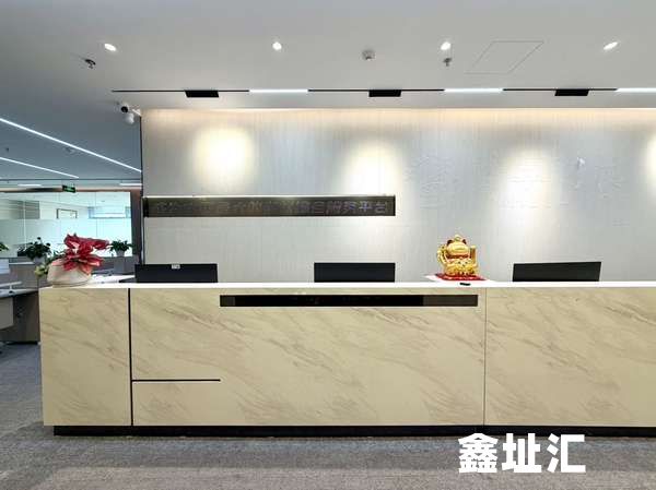 福田CBD·皇庭中心办公室出租，半层，豪华装修，带家私