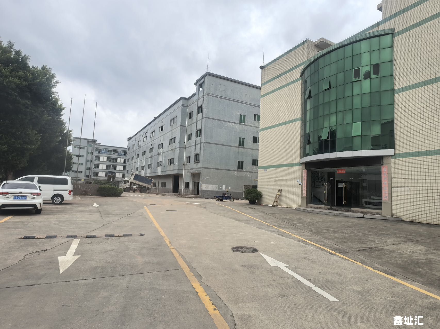 观澜独门独院厂房火热出租